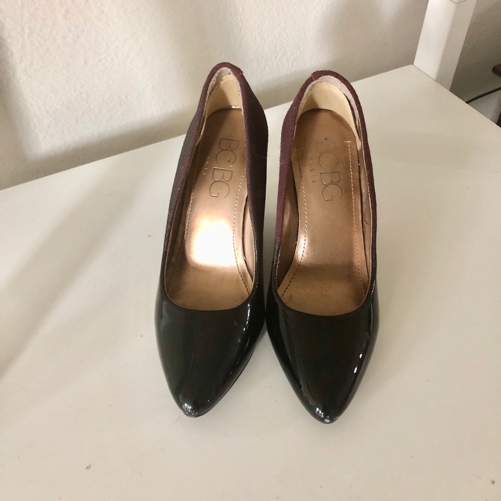 Size 6 - BCBG women wedges working.